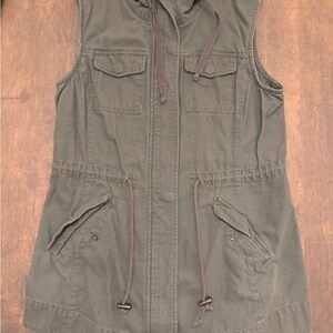 Maurices Khaki Green Utility Vest